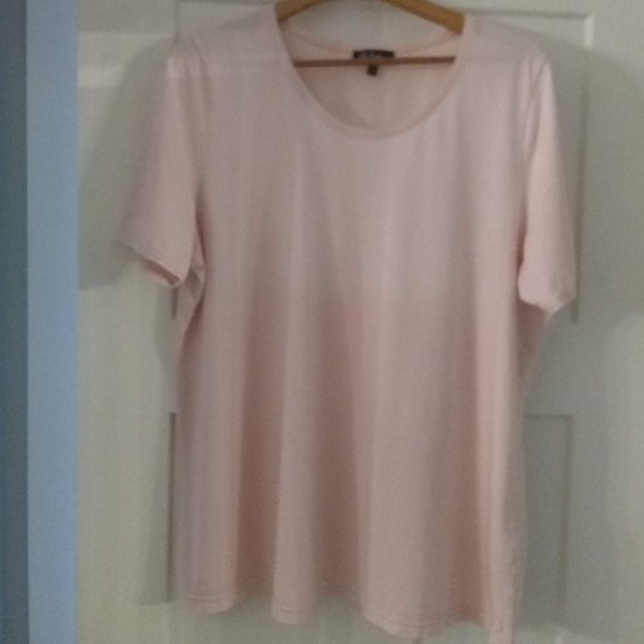 Ulla Popken Tops - Ulla Popken T Shirt, size 16/18, pale pink